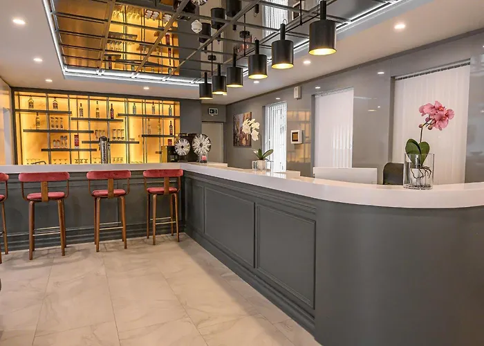 Schwarzbachtal Double Forest Mountain View *